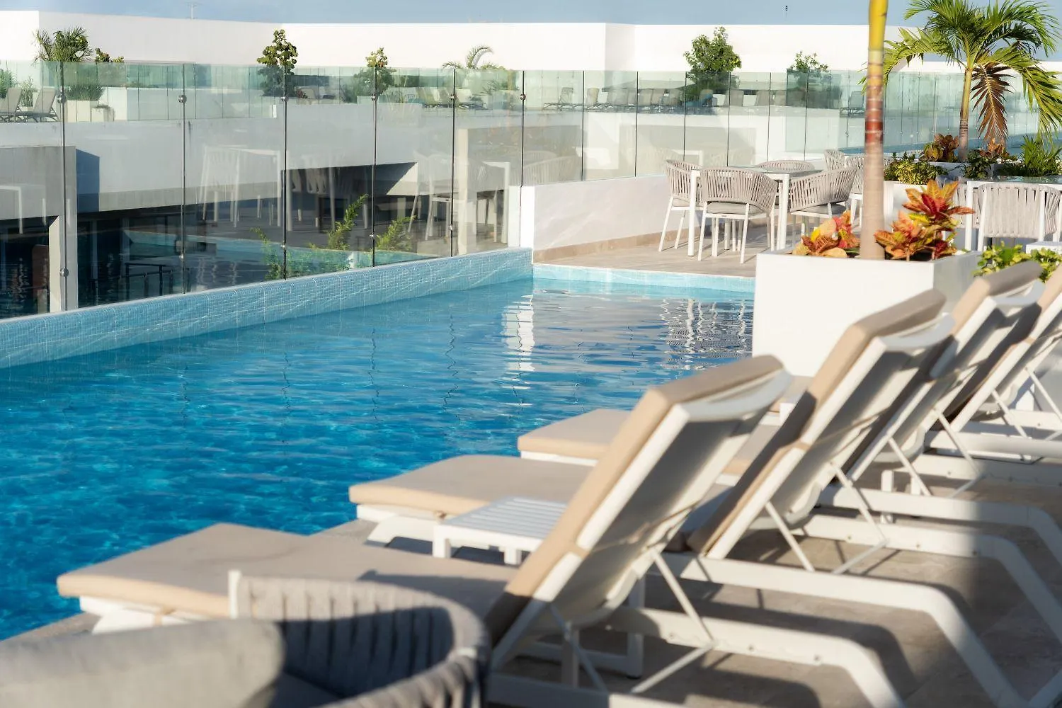 Apartment Two Bedrooms Unit Serenada-Ipana Condos Playa del Carmen Mexico