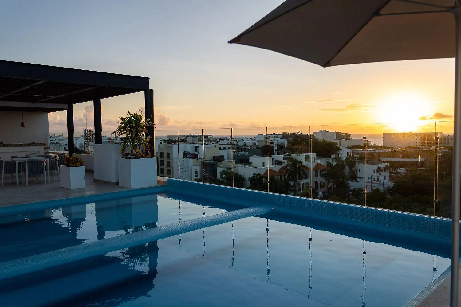 Two Bedrooms Unit Serenada-Ipana Condos Playa del Carmen