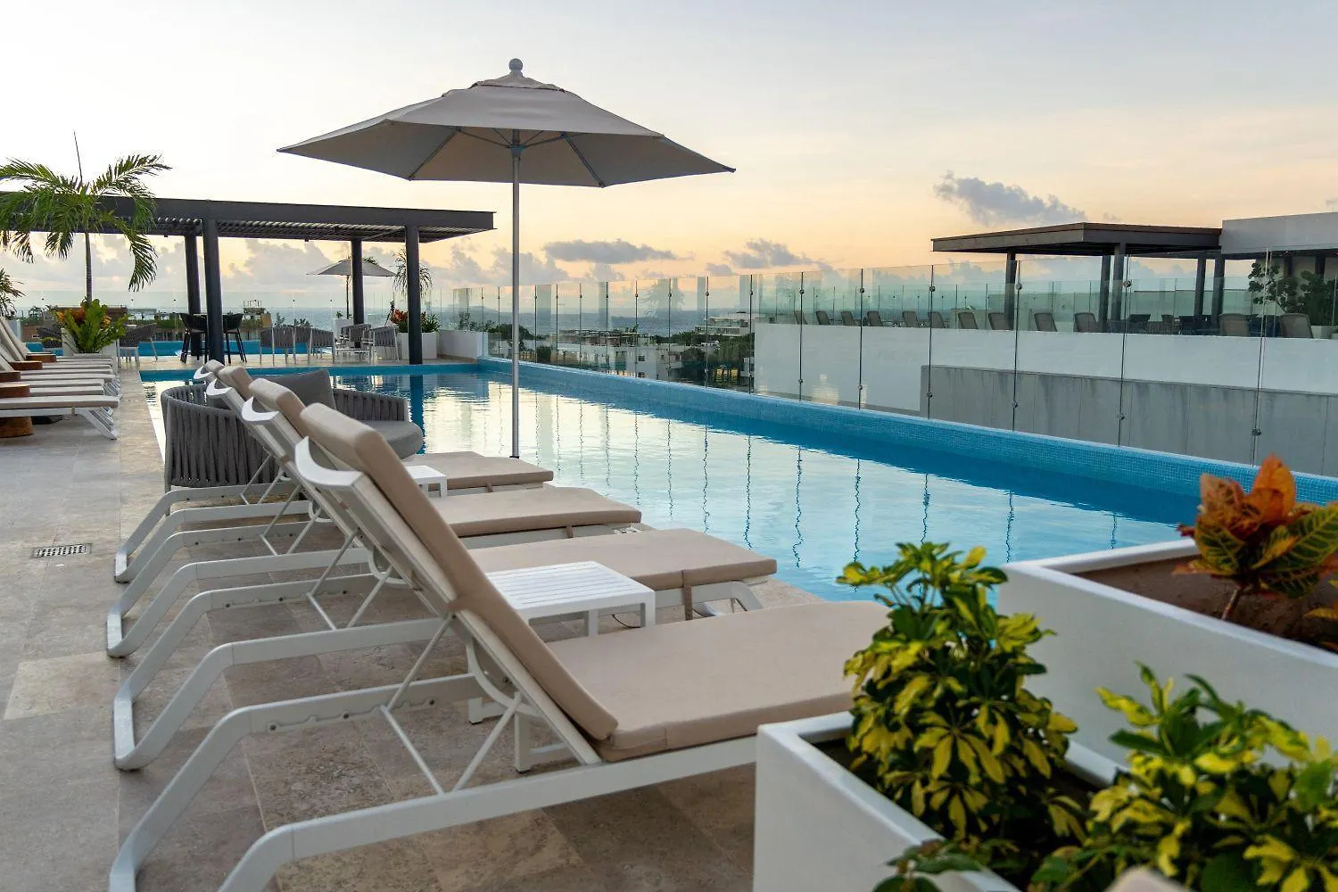 Apartment Two Bedrooms Unit Serenada-Ipana Condos Playa del Carmen